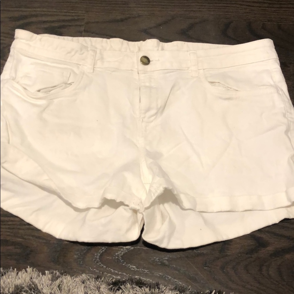 White denim jean shorts